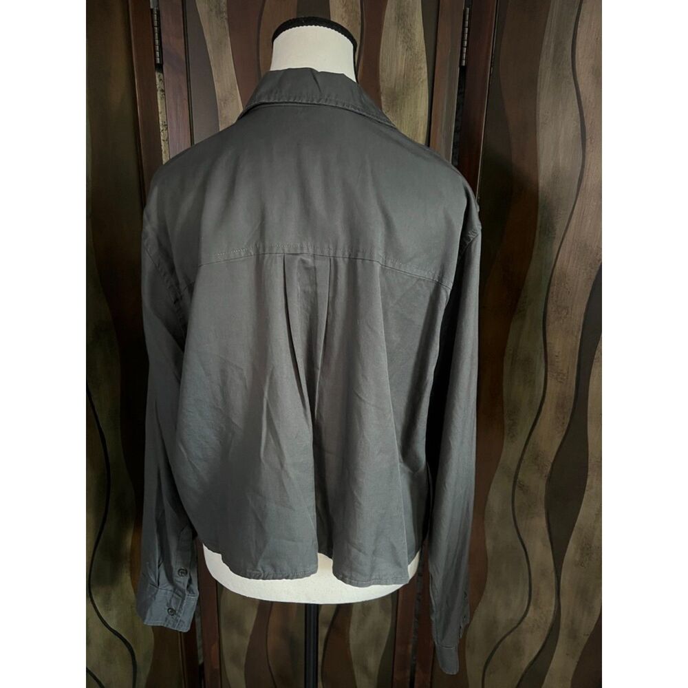 Universal Thread Utility Button Down Shirt. Size … - image 2